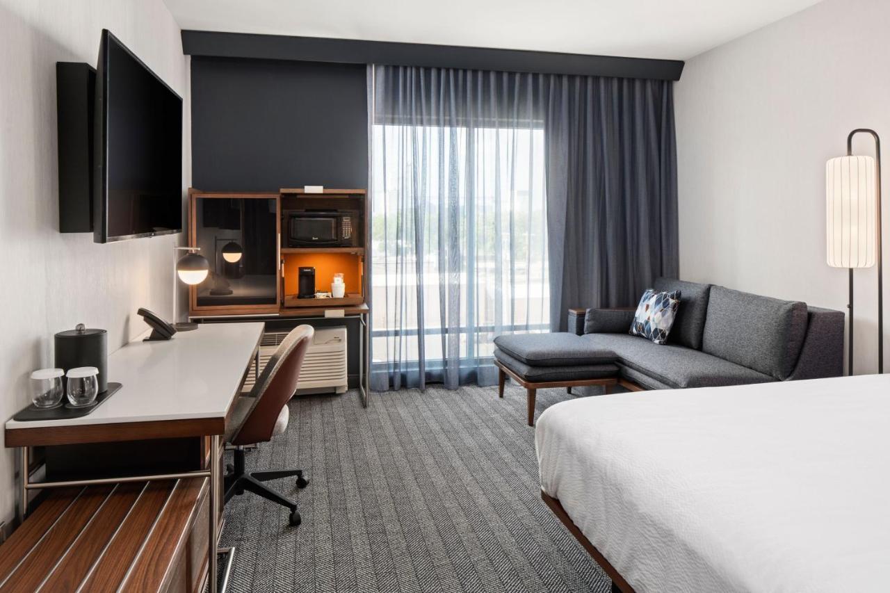 Courtyard By Marriott Owatonna Downtown Hotell Eksteriør bilde